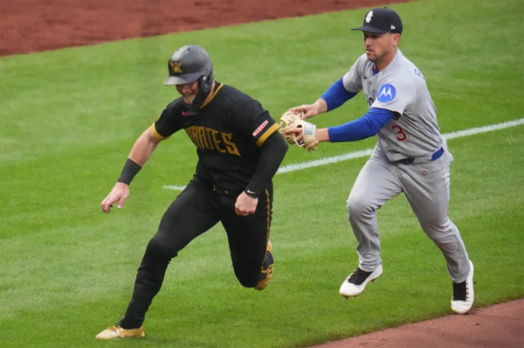Cubs outlast Pirates in 10th inning